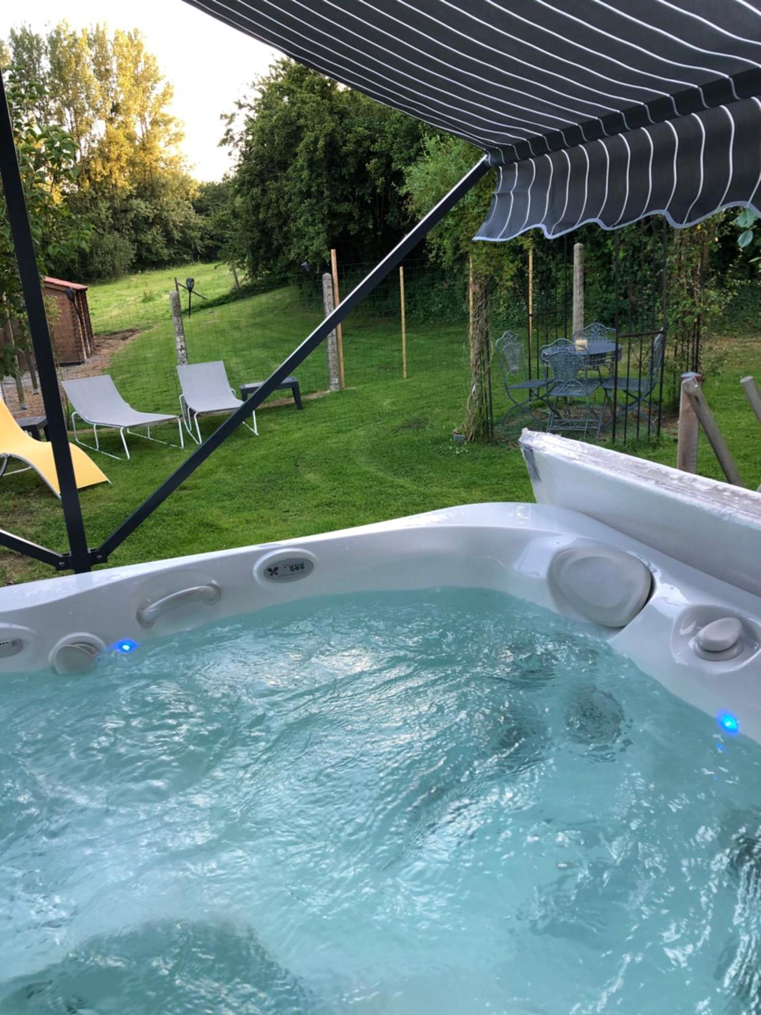 Le Clos De La Pommeraie Carly Dış mekan fotoğraf